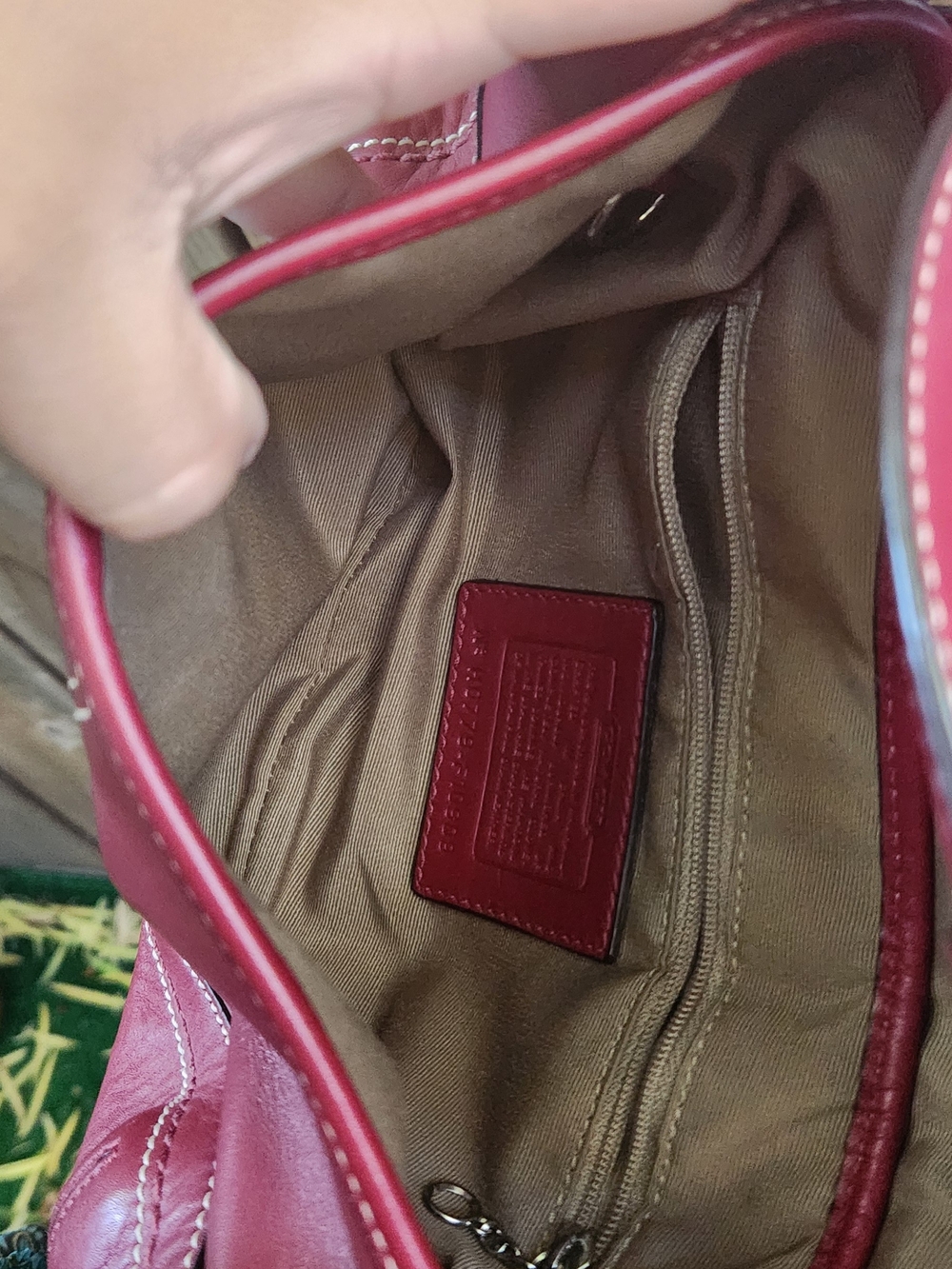 👜❤️Coach Soho Red Leather Buckle Flap Shoulder Bag Hobo✨️ - Picture 7 of 9